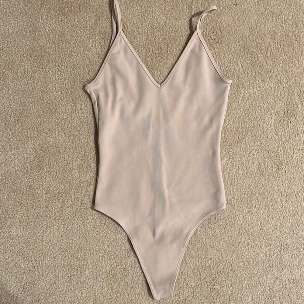 Aritzia Wilfred body suit